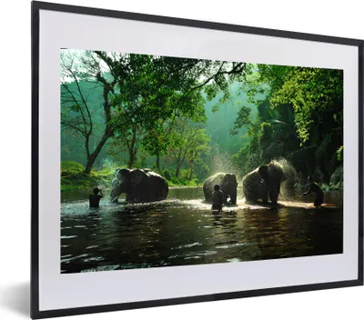 Produktbild von MuchoWow® MuchoWow® Gerahmtes Poster Elefant - Wasser - Bäume - Grün - Tiere 60x40 cm - Poster mit zchwarzem Bilderrahmen - Schlafzimmer - Plakat in Rahmen - Drucken