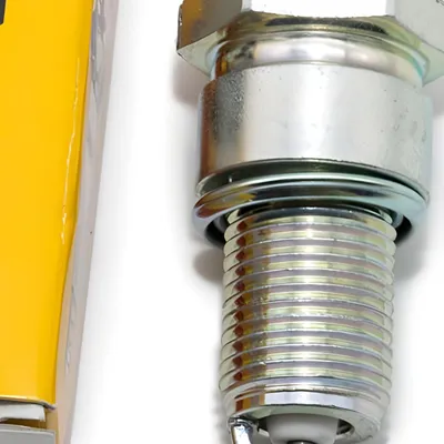 Immagine prodotto di Candela NGK BPR9ES con soppressione delle interferenze, filettatura lunga 19,0 mm Ø 14,0 mm esagono 20,8 mm, distanza tra gli elettrodi 0,75 mm, potere calorifico 9, 7788