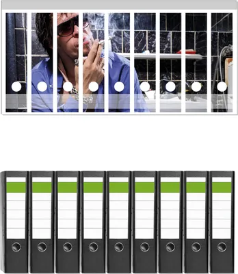 Produktbild von Wallario 9 Stück breite Ordner inkl. Klebeetiketten mit Motive Kloparty - Sexy Mann auf Toilette mit Zigarette -  Set mit Rückenschildern / Ordnerrücken Stickern