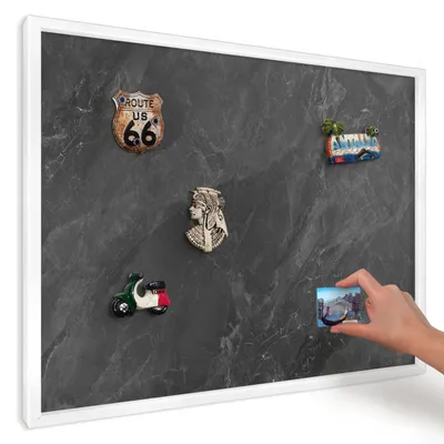Produktbild von Magnettafel 70x50 cm mit weißem Rahmen - Magnetische Metalltafel, Magnetpinnwand zur Wandmontage für Wohnzimmer, Küche, Flur, Kinderzimmer und Büro - Graue Eleganz