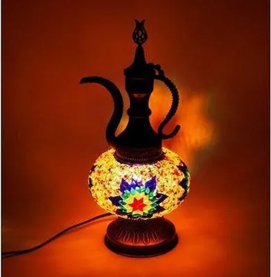 Produktbild von Handgefertigte türkische Ibrik Tischlampe in bunten Farben für Innen- und Außenbereich, orientalische Karaf