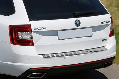 Zdjęcie produktu dla Osłona krawędzi bagażnika Skoda Octavia III. 2013-2020 (tylko wersja RS combi, matowa)