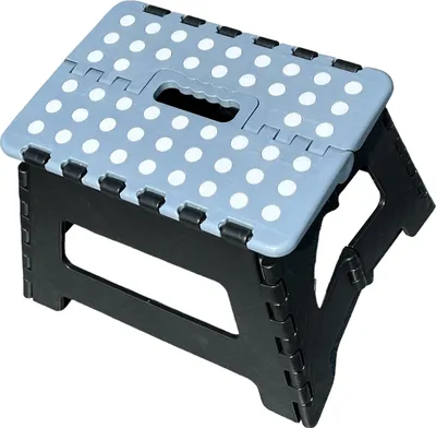 Produktbild von Tritthocker – Hocker – zusammenklappbar – Tragkraft 150 kg – 31 x 22 x 22 cm – Schwarz