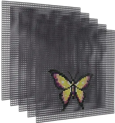 Image de Panneau de perles en plastique, dimensions 32x32 cm, carré, perforé, idéal pour la création de bijoux, durable et flexible