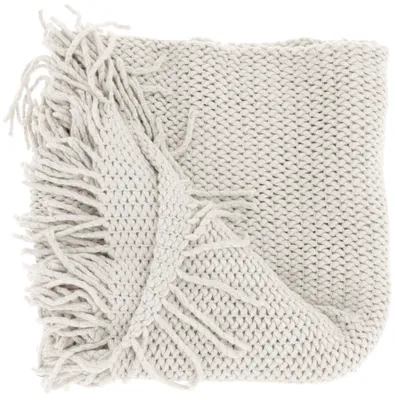 Imagen del producto de Manta tejida con flecos, diseño "Kos", en color blanco paloma