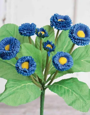 Produktbild von artplants.de Künstliche Gänseblümchen Peggy auf Steckstab, blau, 25cm - Gänseblümchen Deko/Seidenblumen
