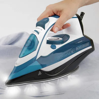 Immagine prodotto di Ferro da stiro a vapore 2400w 30g / mn Black+decker BXIR2402E