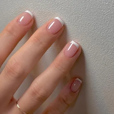 Produktbild von 24 Stück Weißer Französischer Tipp - Druck-Nägel - Kurz Quadrat - Acryl - DIY Nagelkunst