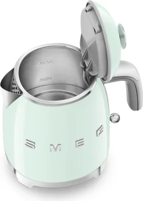 Image de Smeg 50's Style Kettles KLF05PGEU Vert pastel