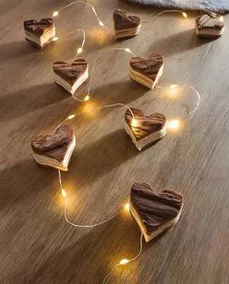 Produktbild von LED Lichterkette "Herz" aus Holz, 300 cm lang, 32 warmweiße LED, Leuchtdeko im Natur-Look