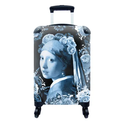 Produktbild von MuchoWow® Koffer Handgepäck Trolley Rollkoffer Kleine Reisekoffer mit 4 Rollen - Mädchen mit einem Perlenohrring - Rosen - Delfter Blau - Cabin Size < 55x40x23 cm & 55x40x20 cm - Fotokoffer - Kabinenkoffer - Boardgepäck - Reise-Box - Reisekoffer - Reisegepäck - Koffer mit Bild - Trolley für Kinder