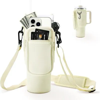 Produktbild von Unyqoos® Stanley Flaschenhülle Neopren – kompatibel mit Quencher H2.0 1000 ml & Adventure Quencher 100 ml, Smartphonefach, Strohhalmschutz, verstellbar