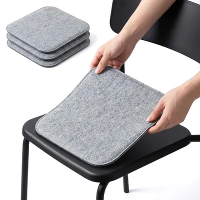 Obrázek produktu pro Elzusha – Sada 4 polštářků z filce s protiskluzovými nopky, rozměr 35 x 35 cm