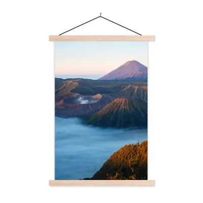 Produktbild von MuchoWow® Textilposter Vulkan - Natur - Nebel 60x90 cm mit holzfarbenen Rahmen - Textil