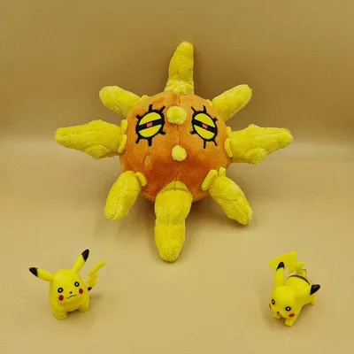 Produktbild von Pokemon Sonnfel Kuscheltier - 18 cm Plüschtier Solrock