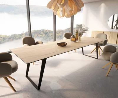 Produktbild von DELIFE Esstisch Edge 300x100 Keramik Laminam® Sabbia Eichefarbig Metall Schräg Schwarz
