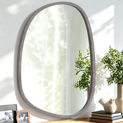 Image de Miroir mural, cadre en bois, forme asymétrique et irrégulière, couleur noire, forme ovale, dimensions 65x45 cm