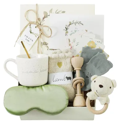 Image de Coffret cadeau pour bébé avec jouet de dentition en bois