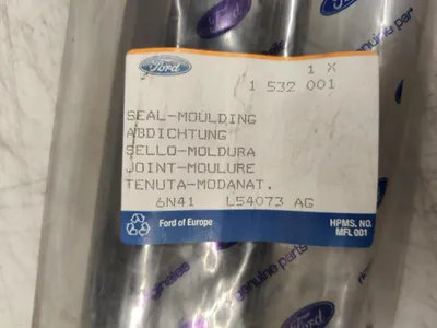 Obrázok produktu pre Originálne tesnenie okenného otvoru FORD 1532001