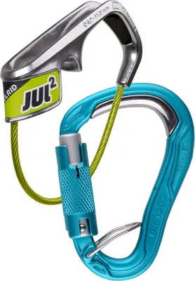 Edelrid Tube Jul2 Belay Kit Bulletproof Triple mit einem silbernen Sicherungsgerät und einem blauen Karabiner.