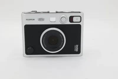 Produktbild von Fujifilm Instax mini Evo, 1/5", 2560 x 1920 Pixel, 62 x 46 mm, CMOS, Schwarz, 28 mm