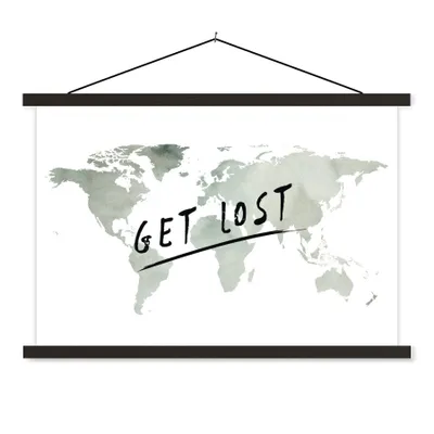 Produktbild von MuchoWow® Textilposter Weltkarte - Zitat - Grau 120x80 cm mit schwarzem Rahmen - Wanddeko