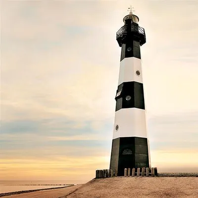 Produktbild von 20 Servietten Lighthouse - Leuchtturm im Sonnenuntergang 33x33cm