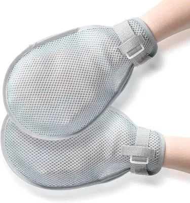 Immagine prodotto di Guanti a doppio strato, adatti alla protezione delle mani di pazienti affetti da demenza o anziani, bambini autistici e persone non autosufficienti, modello A (grigio chiaro).
