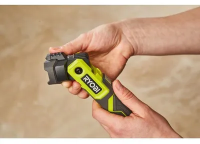 Obrázok produktu pre Ručná lampa RYOBI 4V USB, napájaná lítiovou batériou, bez batérie a nabíjačky, model RLP4-0