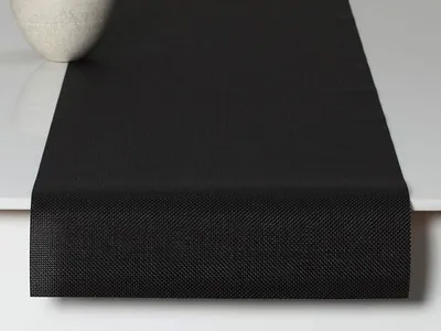 Produktbild von Chilewich Mini Basketweave Tischläufer, Black, 36 x 183 cm