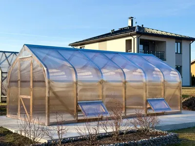 Immagine prodotto di Serra in legno Premium Garten Dream 3x8 m con policarbonato da 6 mm