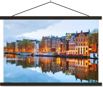 Produktbild von MuchoWow® Textilposter Grachtenhäuser - Amsterdam - Niederlande 120x80 cm mit schwarzem Rahmen - Wanddeko