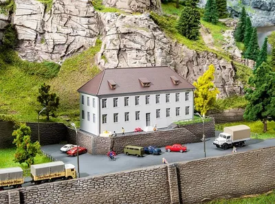 Produktbild von Faller 232181 - 1/160 / N Kasernenunterkunft - Neu