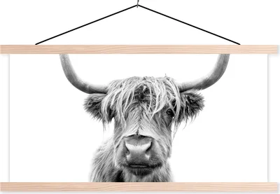 Produktbild von MuchoWow® Textilposter Schottisches Hochlandrind - Stier - Tiere - Schwarz - Weiß 120x60 cm mit holzfarbenen Rahmen - Klemmleiste