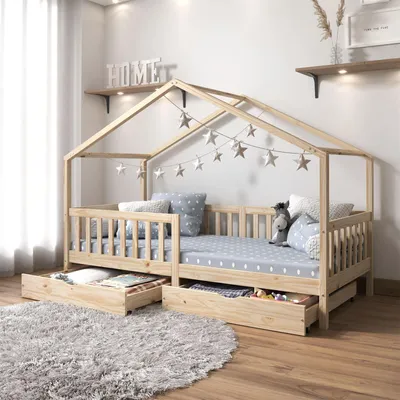 Produktbild von Hausbett ELEA aus massiver Kiefer, Kinderbett mit Rausfallschutz 90x200cm, Spielbett mit Dach in natur