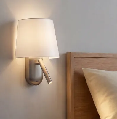 Imagen del producto de Lámpara de pared LED C4, luz cálida, color gris