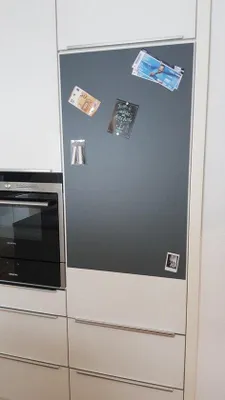 Produktbild von Famanu Magnetische Tafeloberfläche Grau - Kreidetafel und Magnettafel - 80x30 cm
