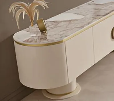 Produktbild von Elegantes minimalistisches Lowboard mit goldenen Details und Stil