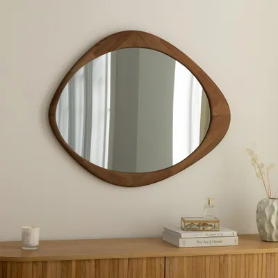 Produktbild von riess-ambiente Massiver Wandspiegel ORGANIC 90cm braun Gummibaumholz in Walnussholz-Design flexible Aufhängung