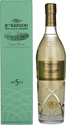 Produktbild von Nardini Grappa Riserva 5 ANNI 42% Vol. 0,7l in Geschenkbox