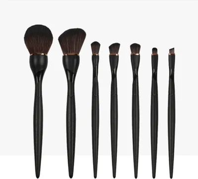 Produktbild von INF 7-teiliges Make-up Pinselset – Schwarz – Synthetisches Eichhörnchenhaar