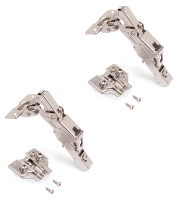 Produktbild von Emuca Kit von 2 Topfscharniere X91 Eckanschlag 165 Grad Öffnungswinkel mit Schließautomatik und Kreuzmontageplatten Euroschraube, Höhe 0, Stahl, vernickelt