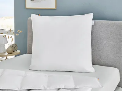 Produktbild von 3-Kammer-Kopfkissen REGINA 80x80cm - Das ORIGINAL vom Erfinder! Füllung: 90% Daunen & 10% Federn (Außen) -  Germany - Allergiker geeignet