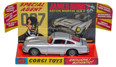 Immagine prodotto di Corgi RT26101S Aston Martin DB5 argento James Bond 007 1:43