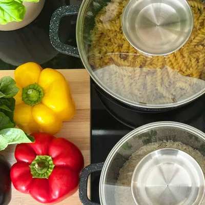 Obrázek produktu pro Sada hrnců a pánví – hrnce – pánve – indukční pánve – pekáče – 12dílná sada – s nepřilnavým povrchem (mramorový)