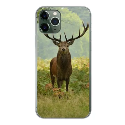 Produktbild von MuchoWow® Handyhülle Schutzhülle Hülle für iPhone 11 Pro Rothirsch - Natur - Grün Silikon Softcase Handy Hülle - Handy