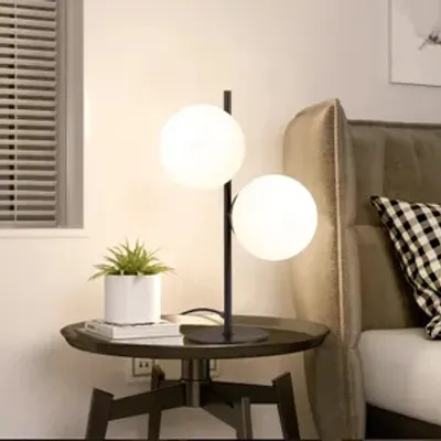 Produktbild von ZMH Nachttischlampe Schwarz Modern Tischlampe Messing 2 Flammig  Metall Tischleuchte mit Schalter aus Weiß Glas E27 Fassung für Wohnzimmer Schlafzimmer Kinderzimmer