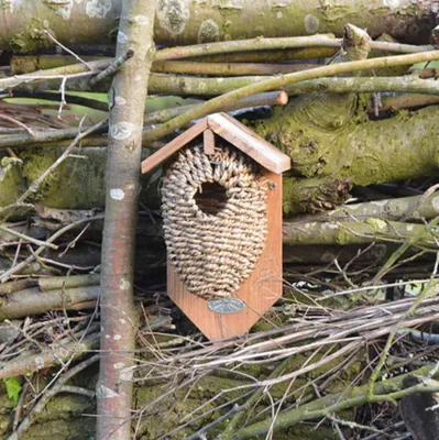 Image de Nichoir avec poche en jonc de mer
