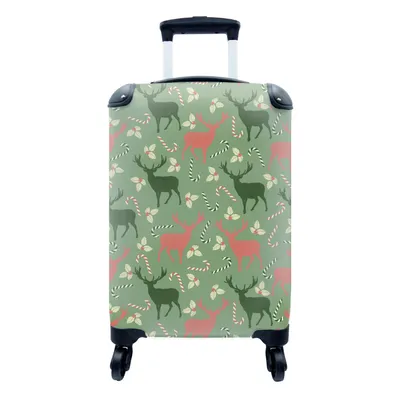 Produktbild von MuchoWow® Koffer Handgepäck Trolley Rollkoffer Kleine Reisekoffer mit 4 Rollen - Schnittmuster - Weihnachten - Rentier - Cabin Size < 55x40x23 cm & 55x40x20 cm - Fotokoffer - Kabinenkoffer - Boardgepäck - Reise-Box - Reisekoffer - Reisegepäck - Koffer mit Bild - Trolley für Kinder