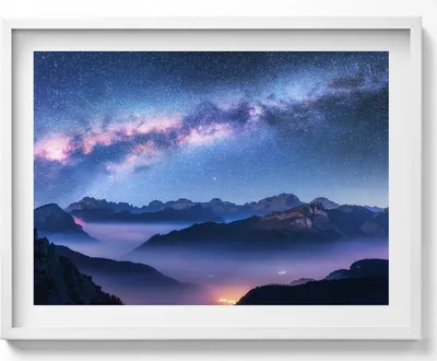 Produktbild von Sternenhimmel über den Bergen– Wandbild mit Rahmen – Gerahmtes Bild  – Wanddekoration – 80x60 cm –  Weiß Rahmen